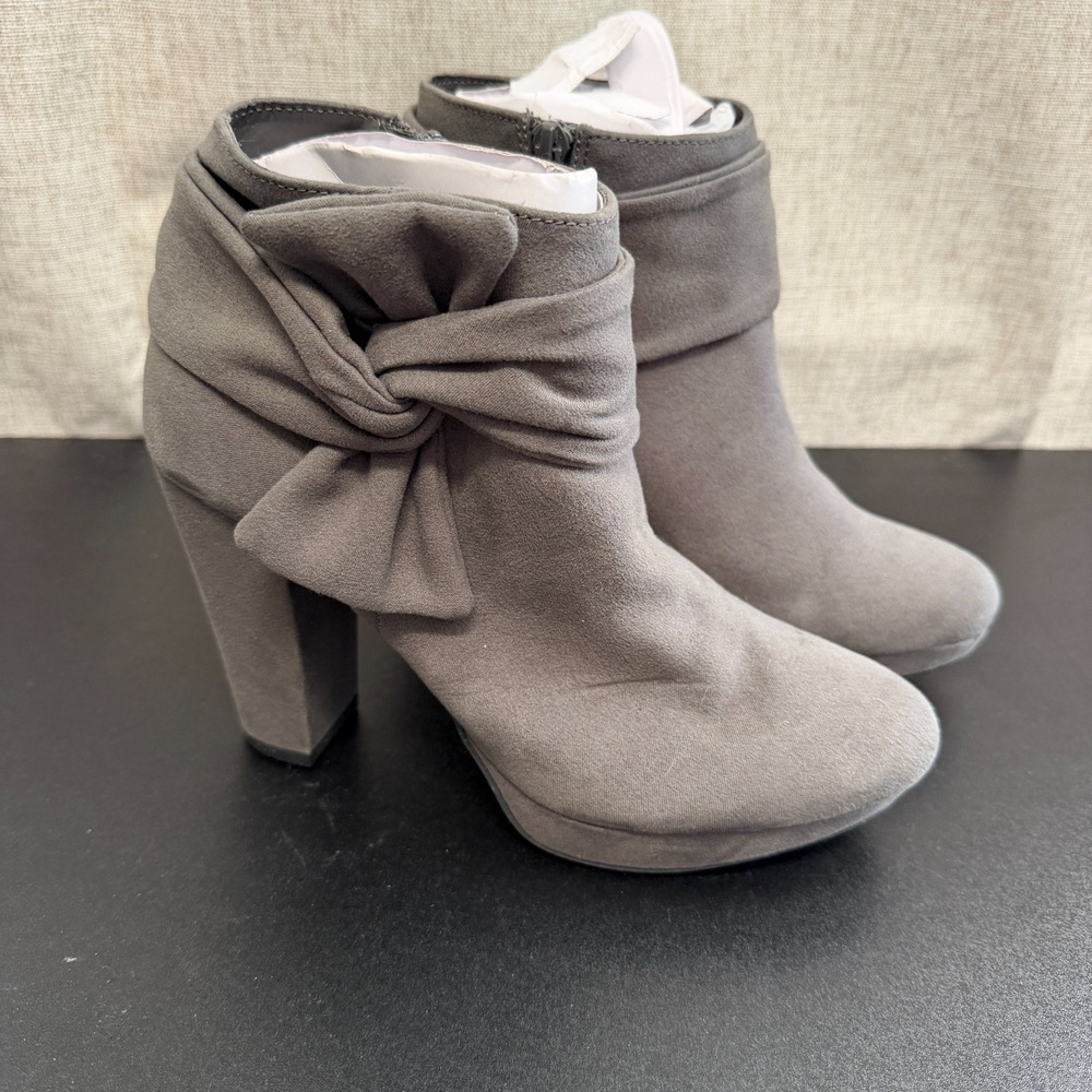 LC Lauren Conrad Ankle Booties Women's 8M Gray Side Bow Block Heel Side Zip Fun